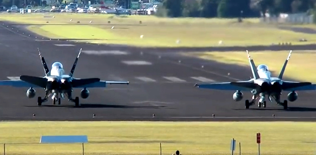 f-a-18-hornet-takeoff-crosswind-airshow-australia